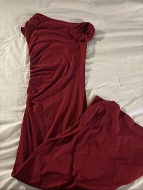Burgundy Twisted Off-Shoulder Maxi Dress